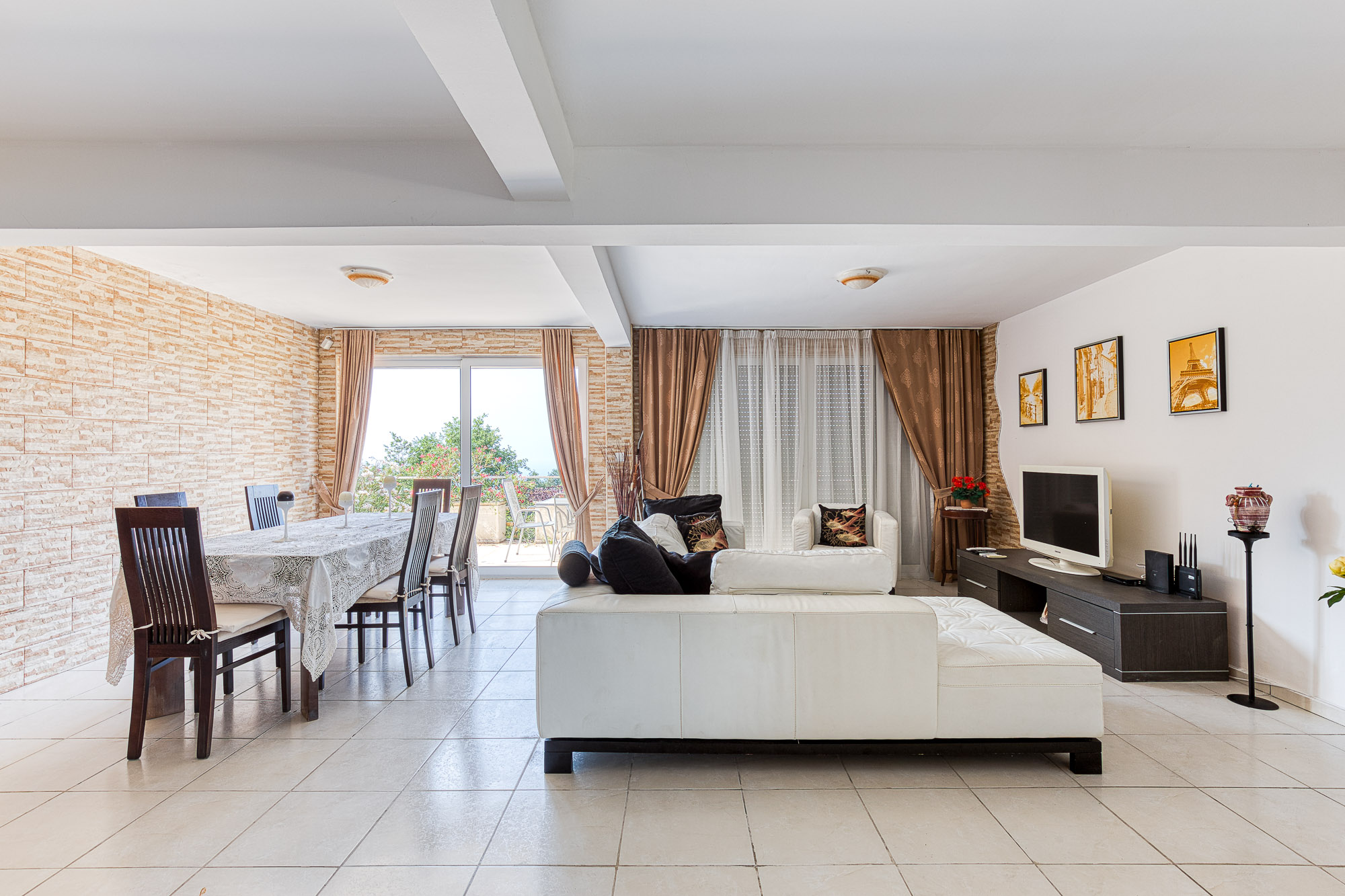 Image of Apartment - 2 Bedrooms - 1 Bathrooms for Sale in Budva-Seoce-Montenegro, Image 1